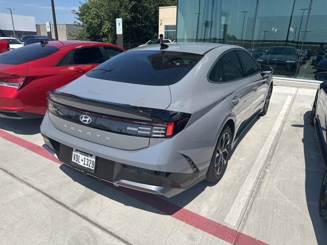 2024 Hyundai Sonata SEL photo 9