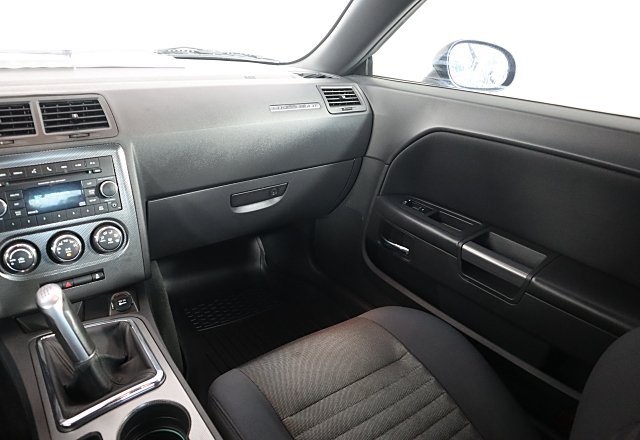 2014 Dodge Challenger R/T photo 14