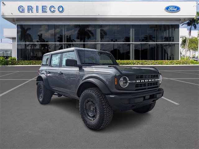 2025 Ford Bronco 4-Door Base's photo