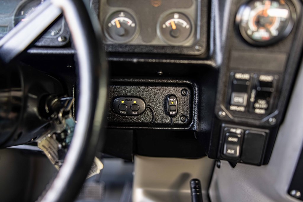 2003 HUMMER H1 - Image 21