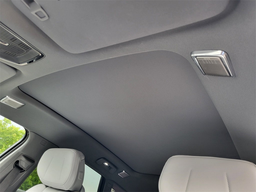 2025 Cadillac Optiq Sport photo 28