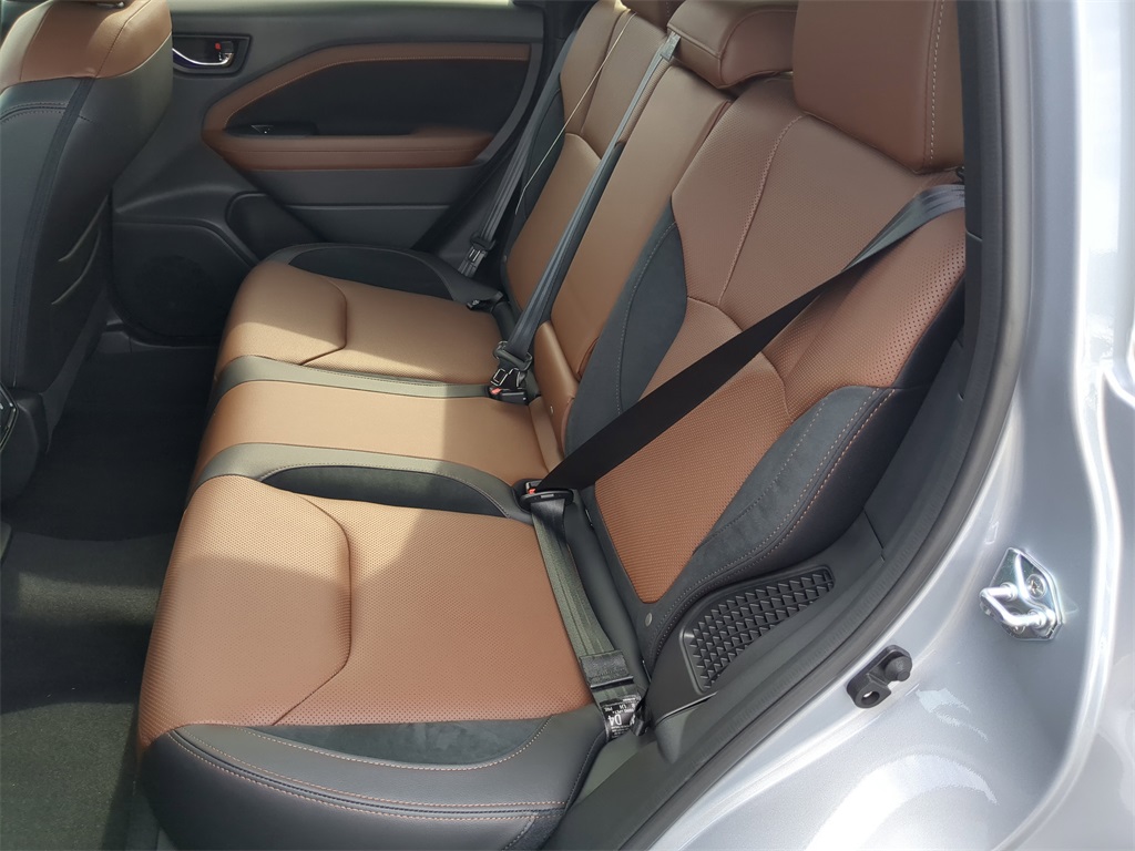 2025 Subaru Forester Touring photo 15