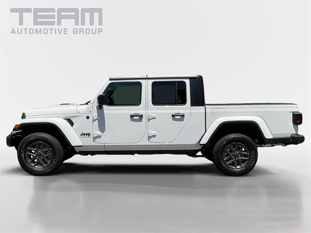 2025 Jeep Gladiator Sport S photo 4