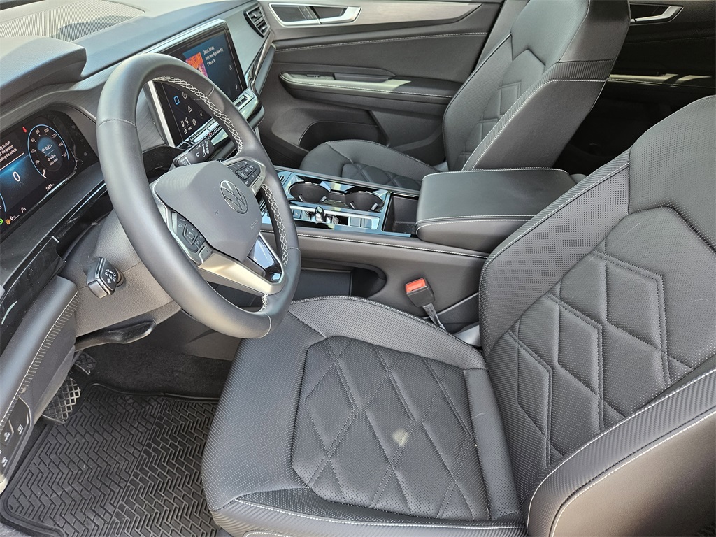 2025 Volkswagen Atlas Cross Sport SE Technology photo 11