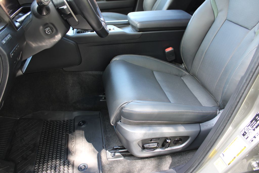 2024 Lexus GX 550 Overtrail photo 16