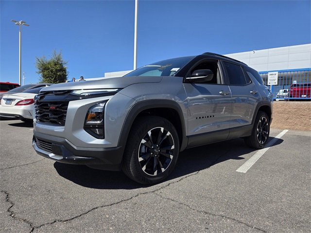 2026 Chevrolet Equinox RS photo 2