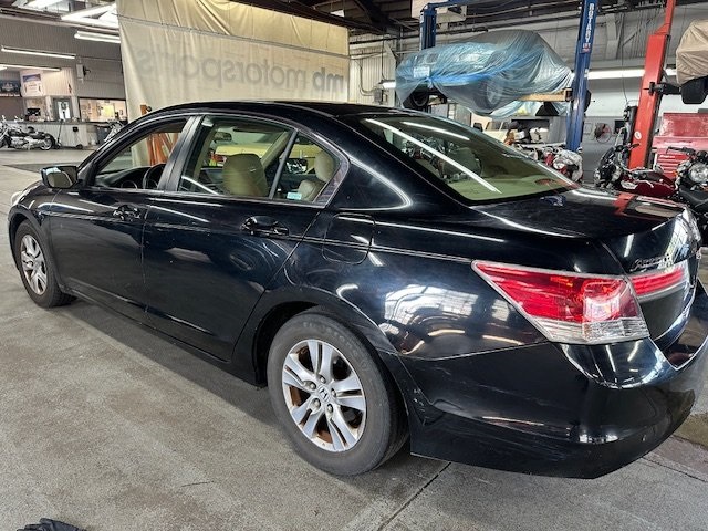 2011 Honda Accord SE photo 2