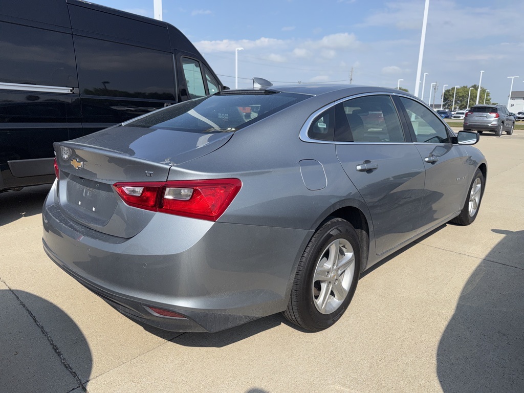 2024 Chevrolet Malibu 1LT photo 4