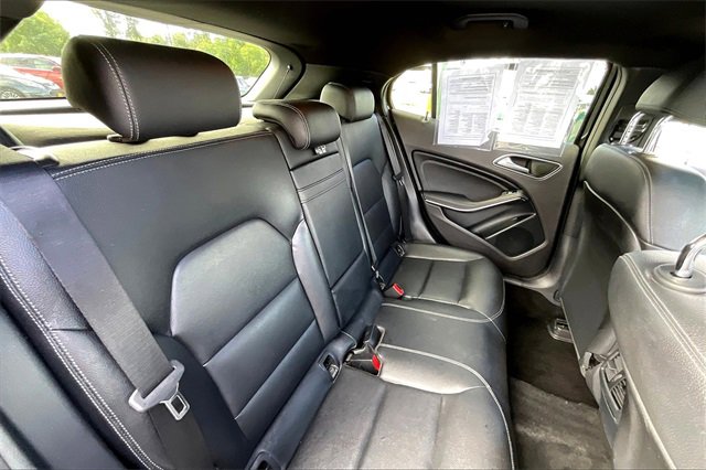 2016 Mercedes Benz GLA 250 photo 19