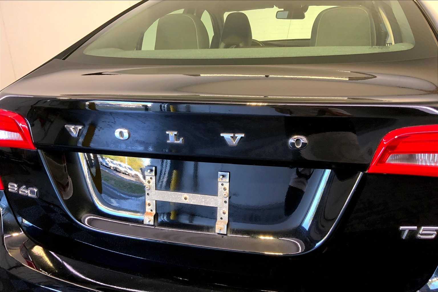 2015 Volvo S60 T5 Drive-E photo 9