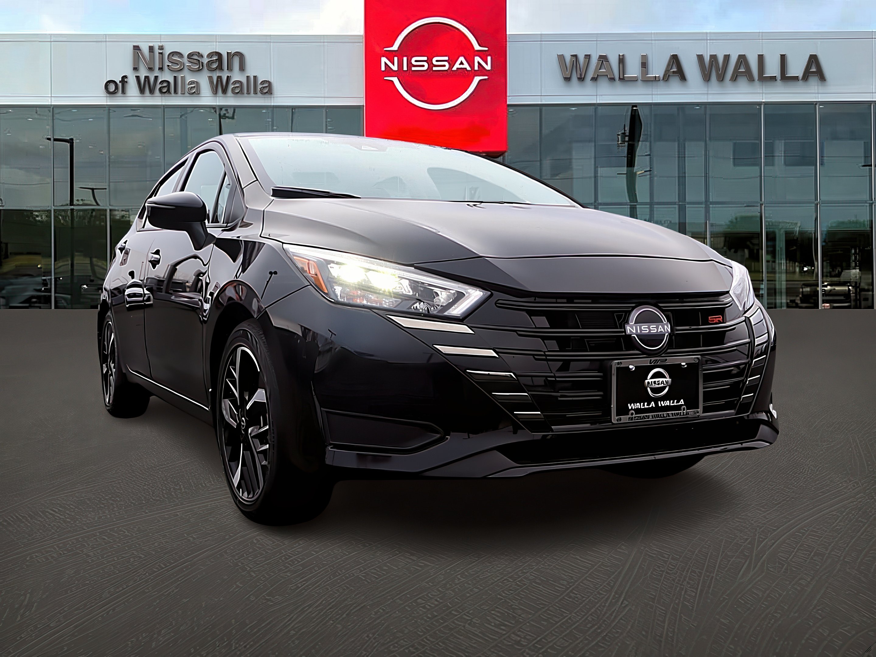 2025 Nissan Versa Sedan SR