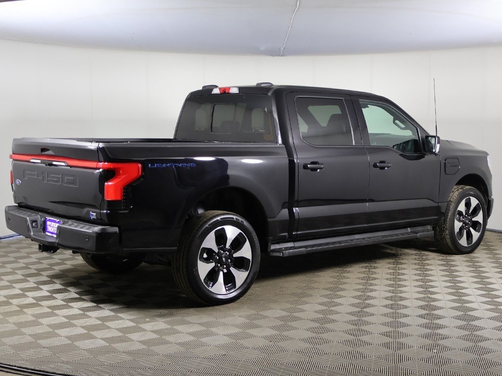 2023 Ford F-150 Lightning Platinum photo 10