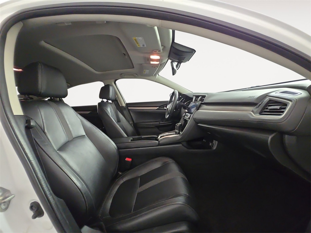 2020 Honda Civic Touring photo 13