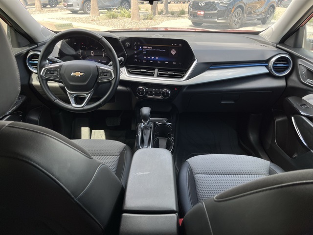 2024 Chevrolet Trax LT photo 12