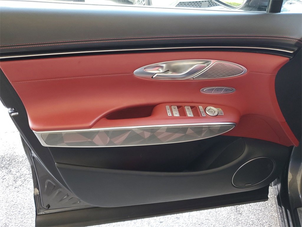 2023 Genesis GV70 3.5T Sport Advanced photo 14