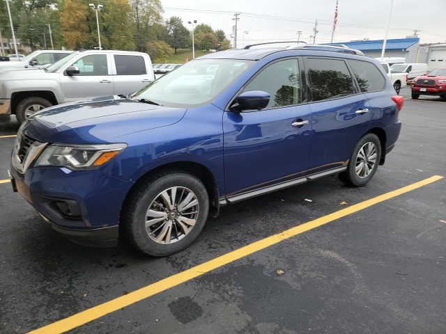 2019 Nissan Pathfinder SL