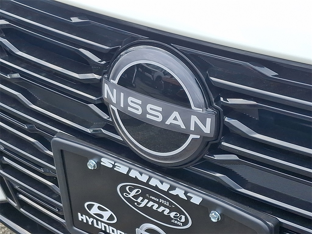 2025 Nissan Altima SV photo 4