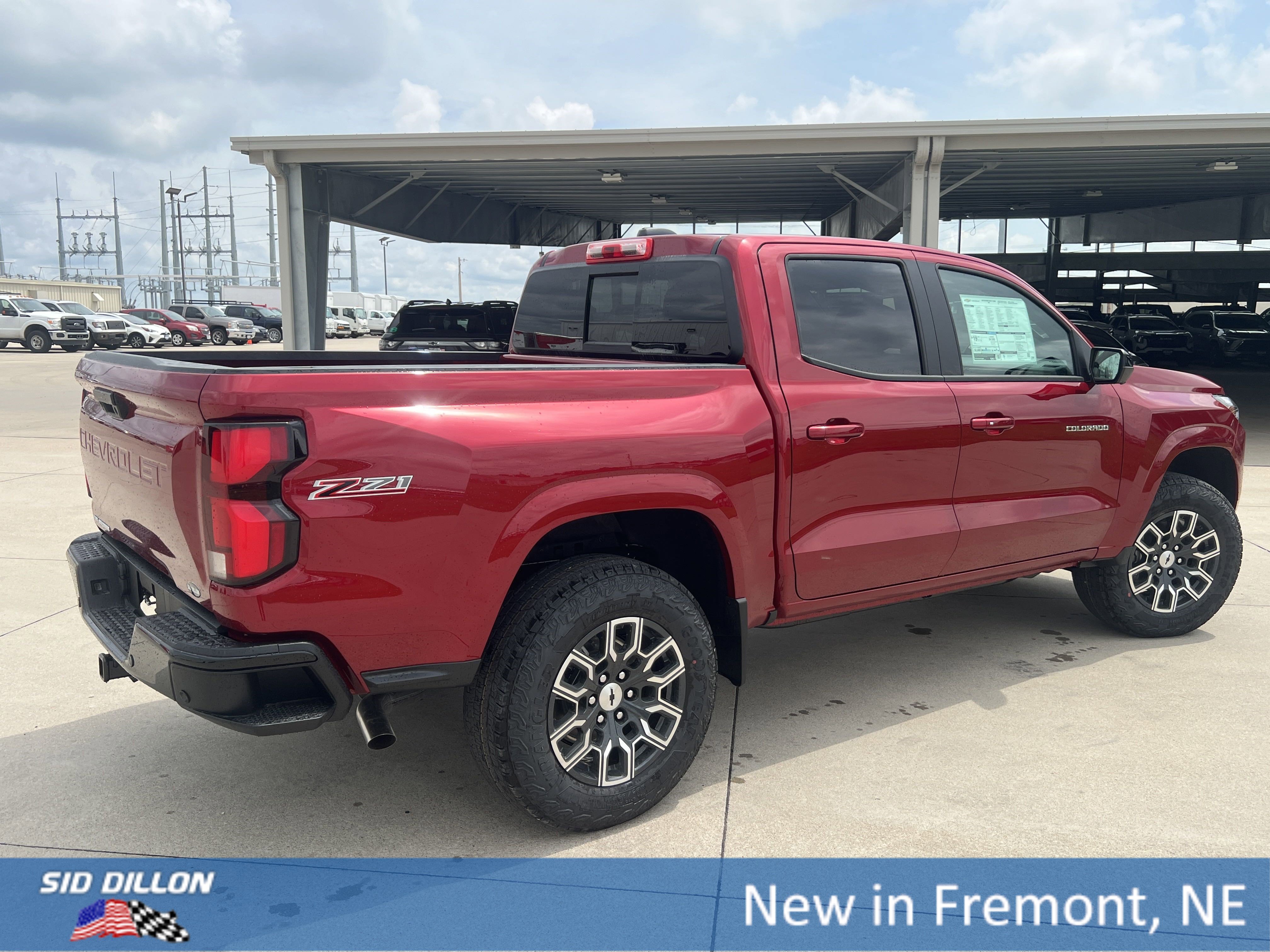 2026 Chevrolet Colorado Z71 photo 2