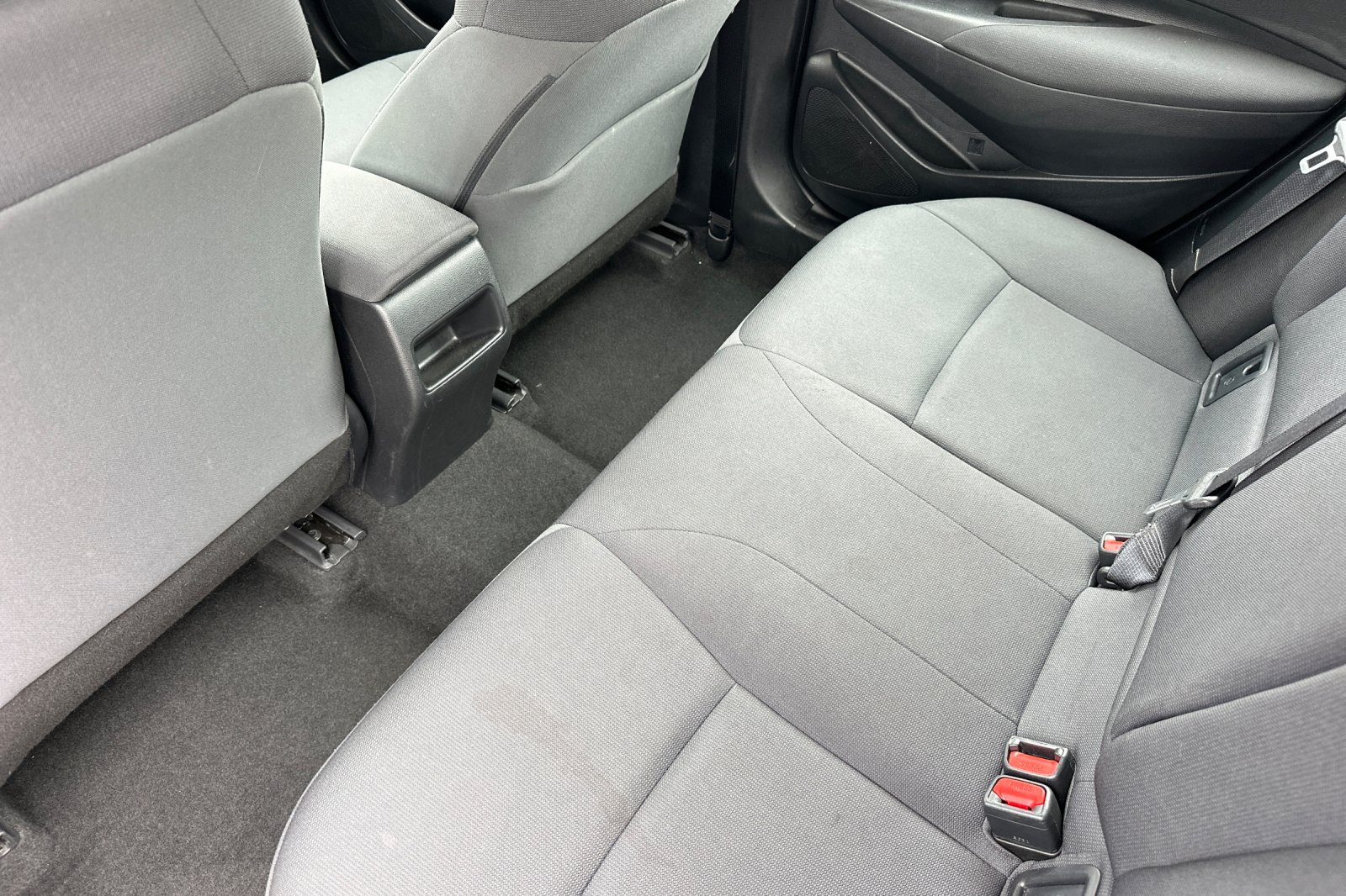 2021 Toyota Corolla LE photo 8