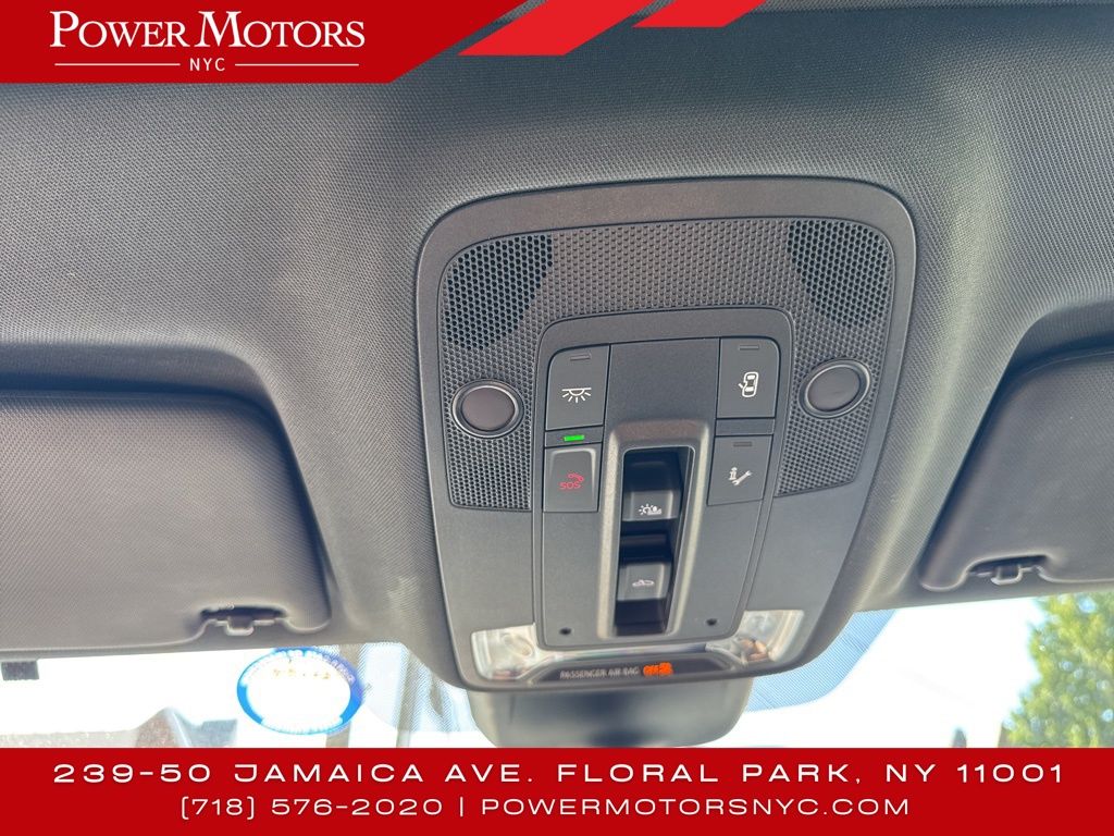 2023 Audi Q3 S line Premium photo 39