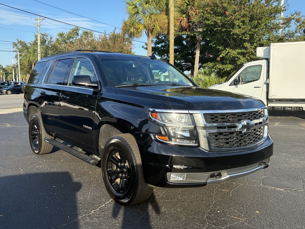 2018 Chevrolet Tahoe LT photo 2