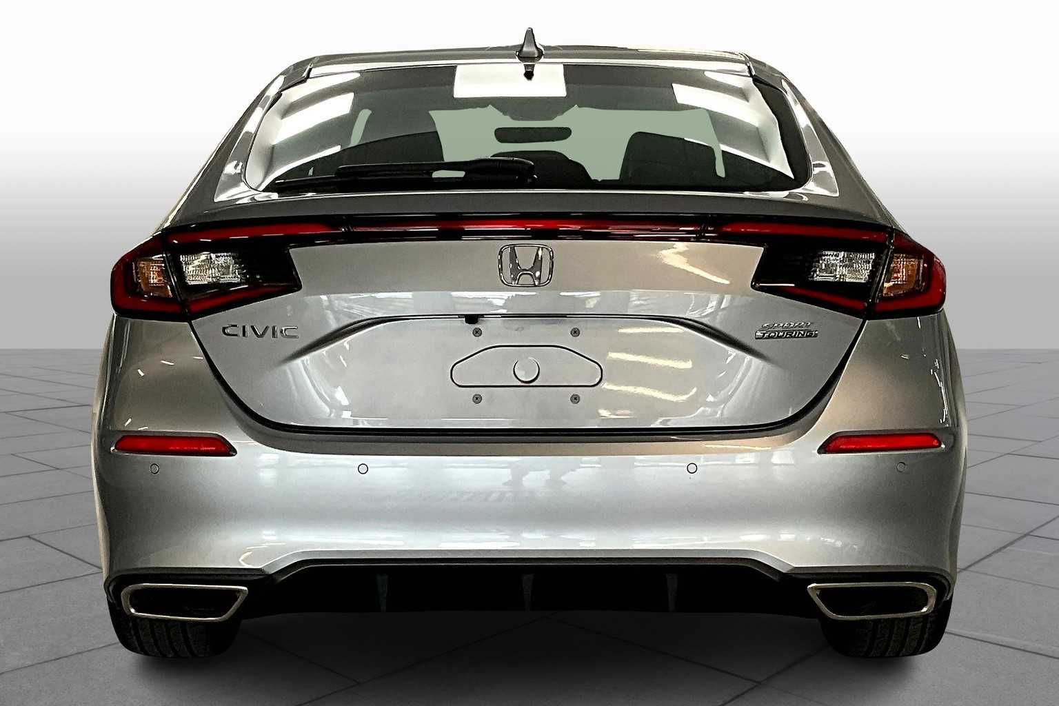 2024 Honda Civic Hatchback Sport Touring photo 4
