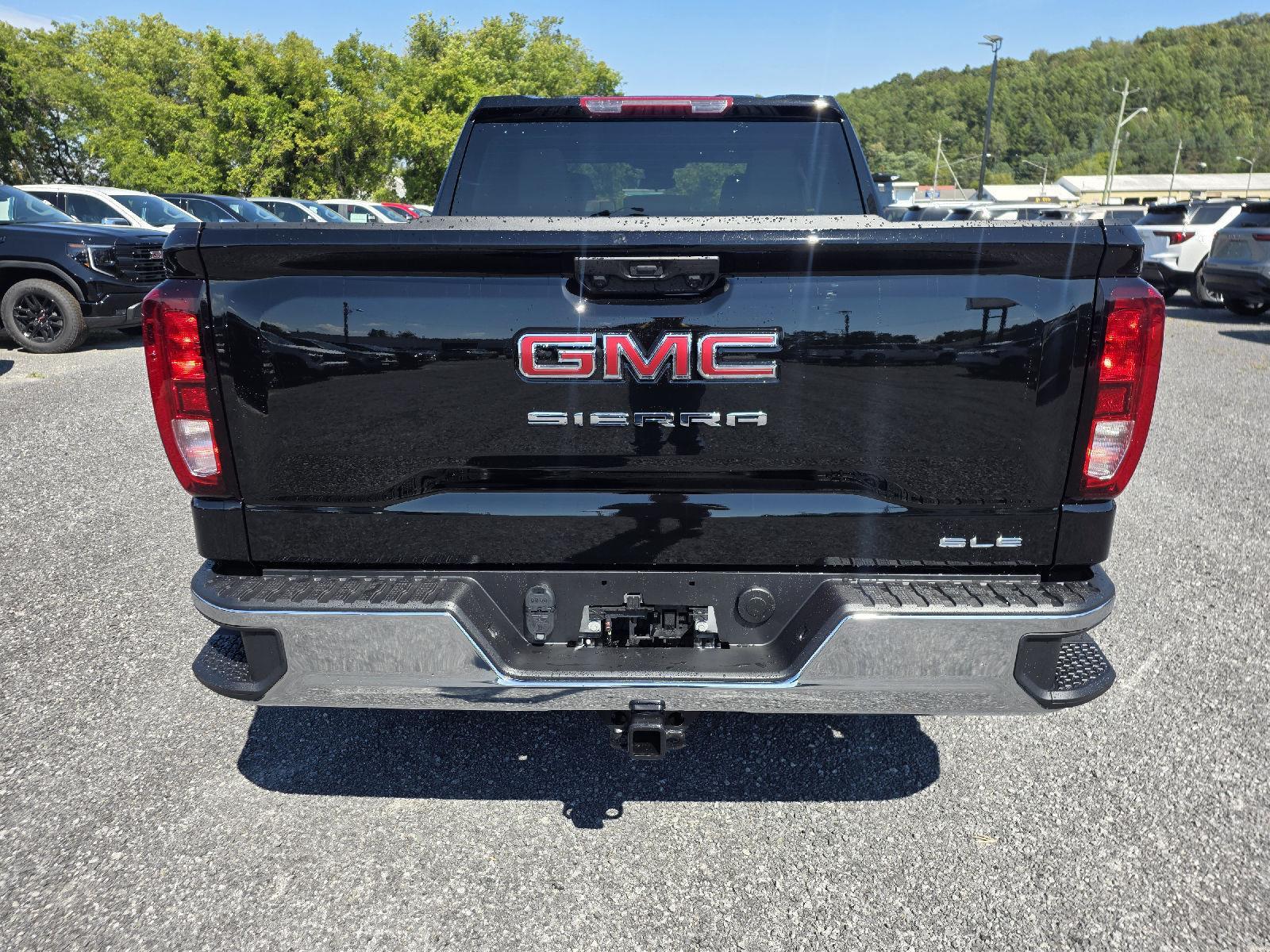2026 Gmc Sierra 1500 SLE photo 4