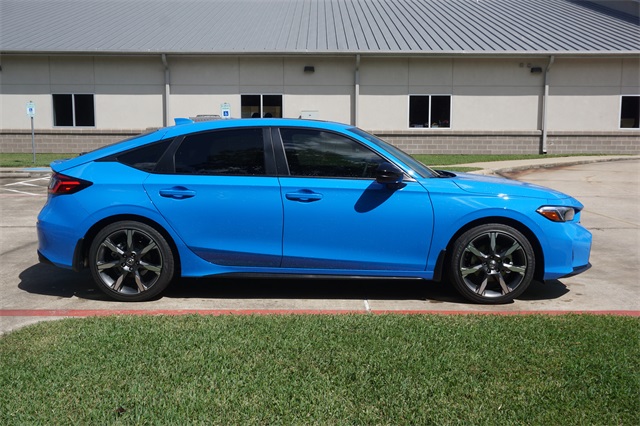 2026 Honda Civic Hatchback Touring Hybrid photo 3