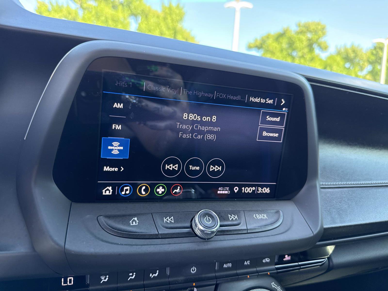 2019 Chevrolet Camaro 1LT photo 18