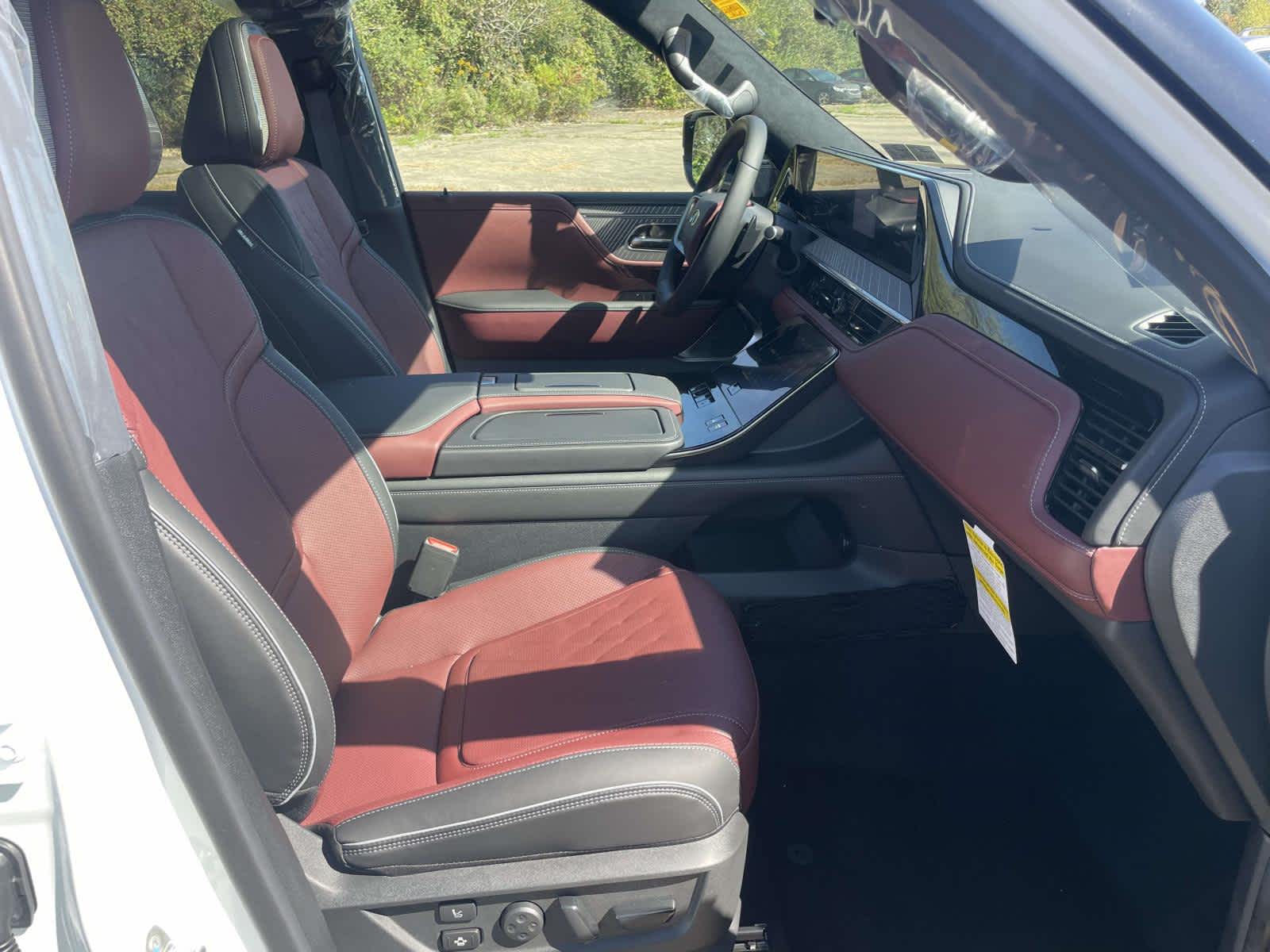 2026 Infiniti QX80 photo 17