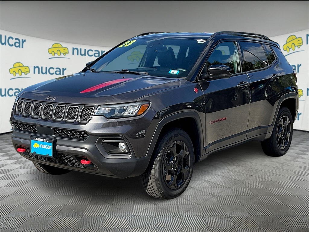 2023 Jeep Compass Trailhawk photo 3