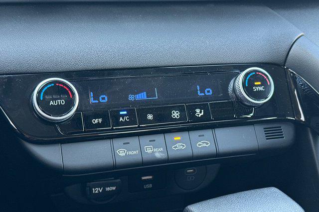 2025 Hyundai Elantra Hybrid Blue photo 19
