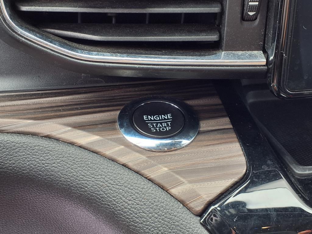 2022 Ford Explorer Limited photo 9