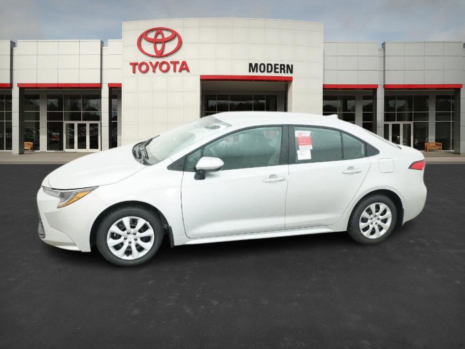 2025 Toyota Corolla LE photo 8