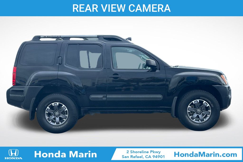 2015 Nissan Xterra PRO-4X photo 3