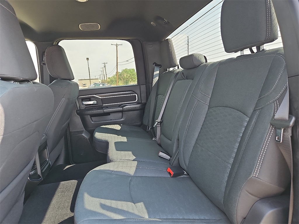 2025 Ram 2500 Big Horn photo 11