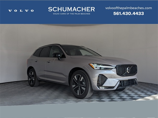 2026 Volvo XC60 Core's photo