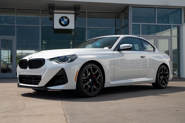 2025 BMW 2 Series 230i's photo