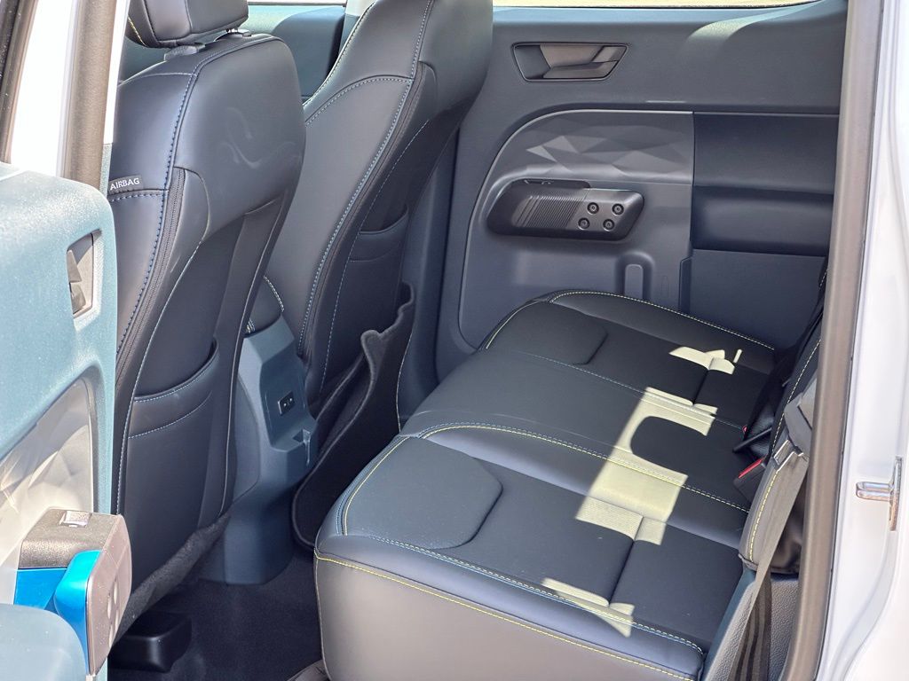 2025 Ford Maverick Lobo Standard