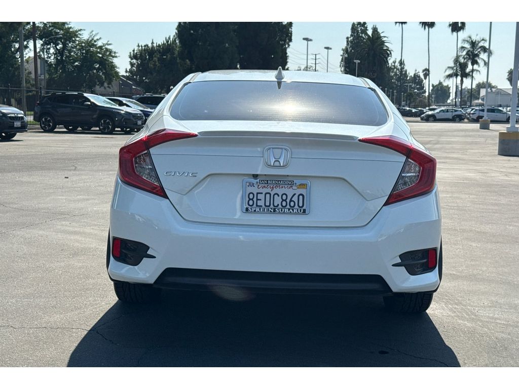 2018 Honda Civic EX-L photo 4