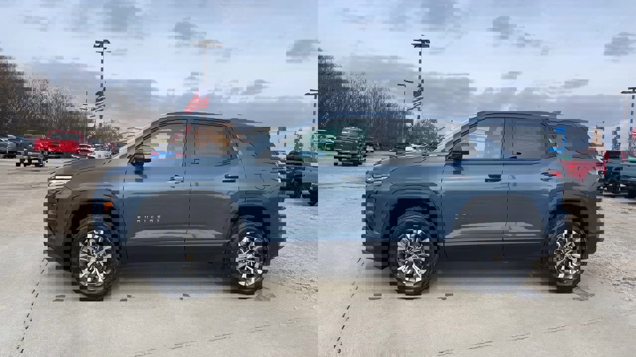 2026 Chevrolet Equinox LT photo 4