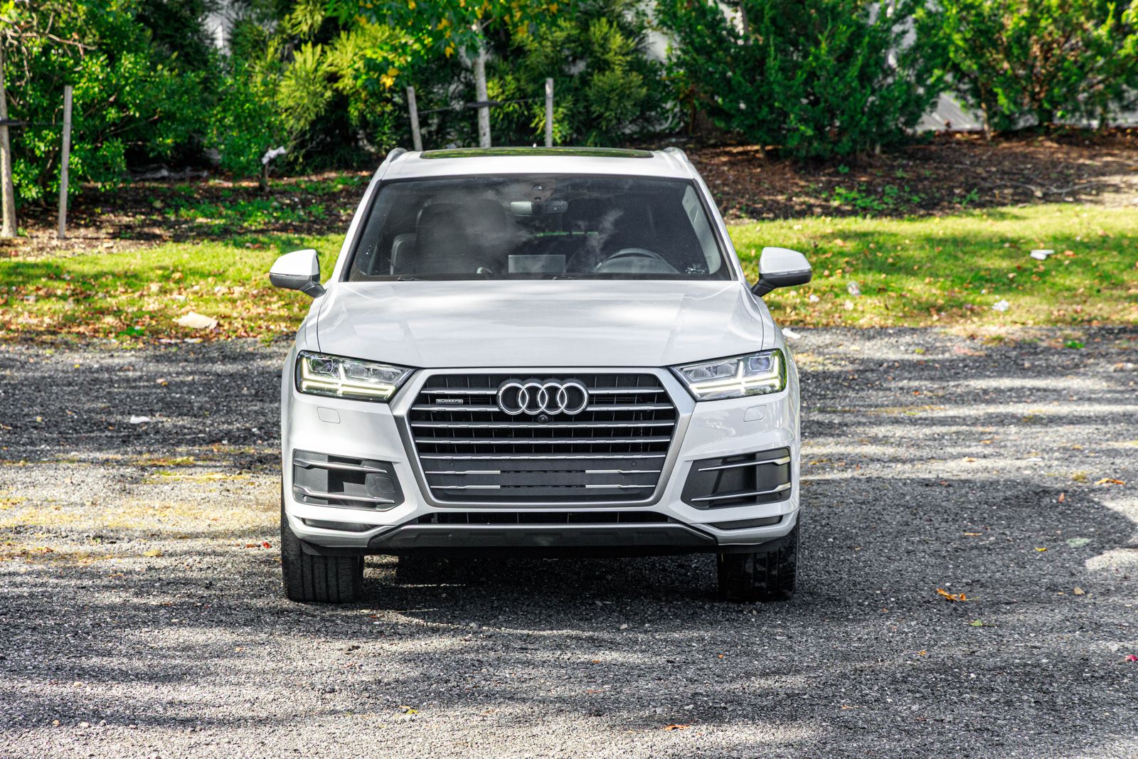 Used 2019 Audi Q7 Premium Plus with VIN WA1LHAF7XKD036946 for sale in Commack, NY