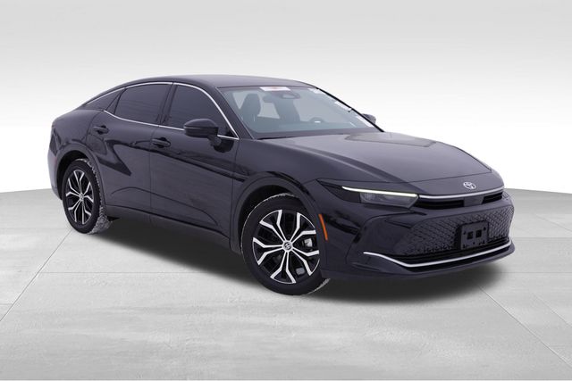 2025 Toyota Crown XLE's photo