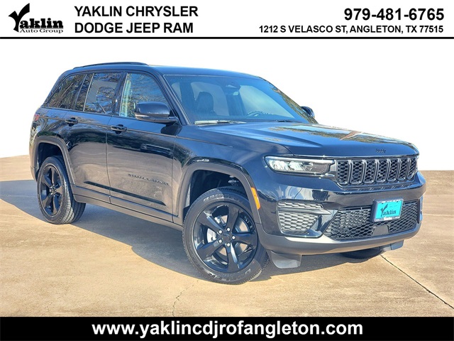 2025 Jeep Grand Cherokee Altitude's photo