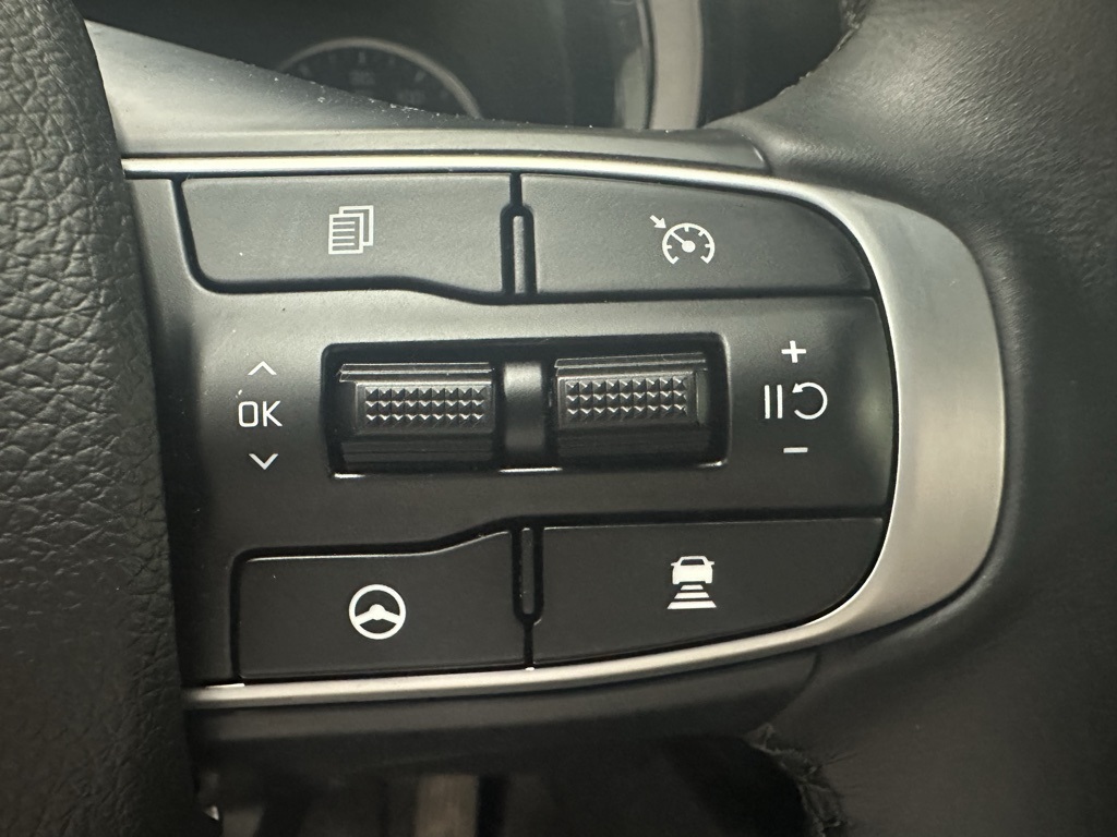 2024 Kia K5 GT-Line photo 22