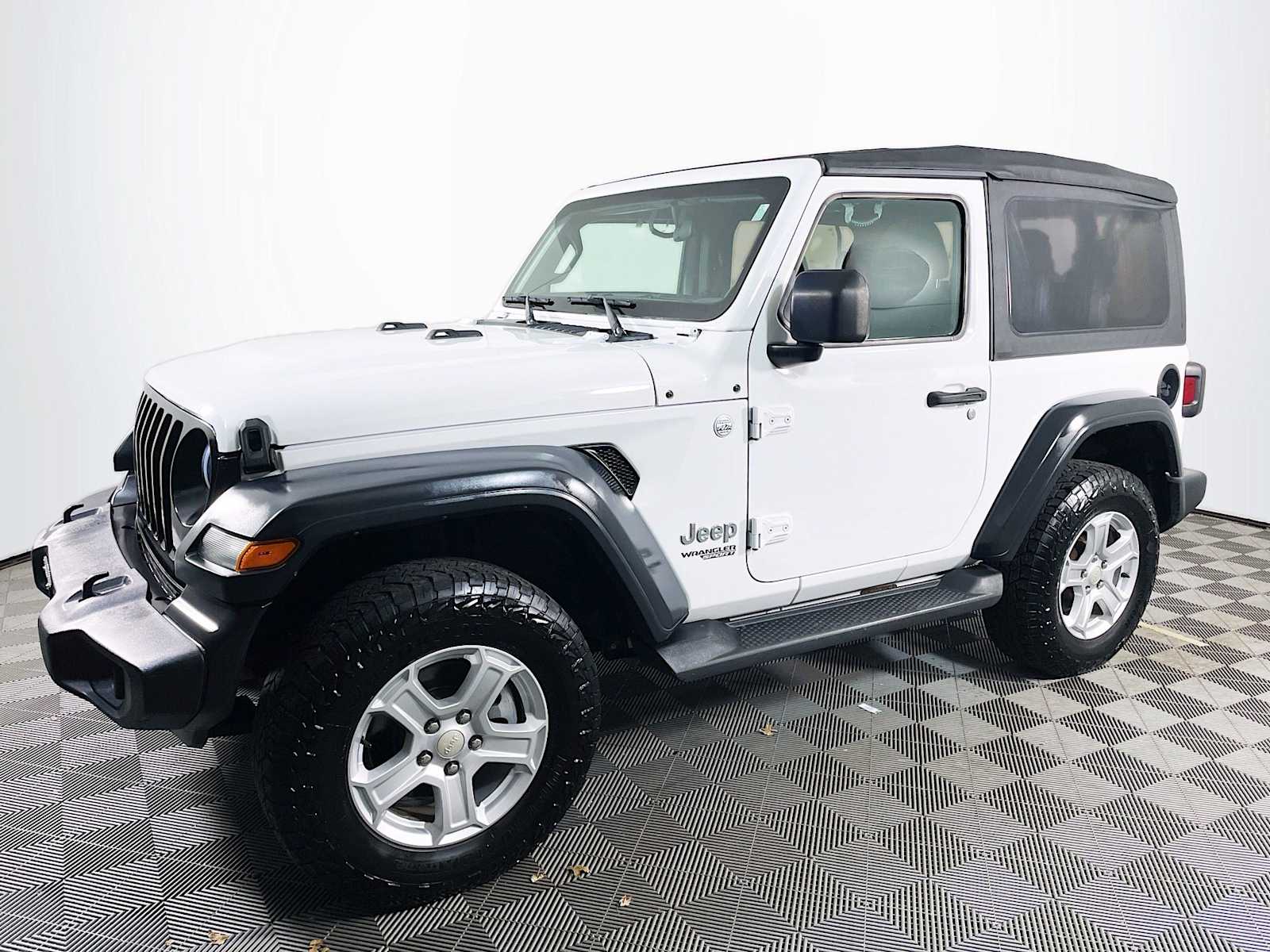 2020 Jeep Wrangler Sport S's photo