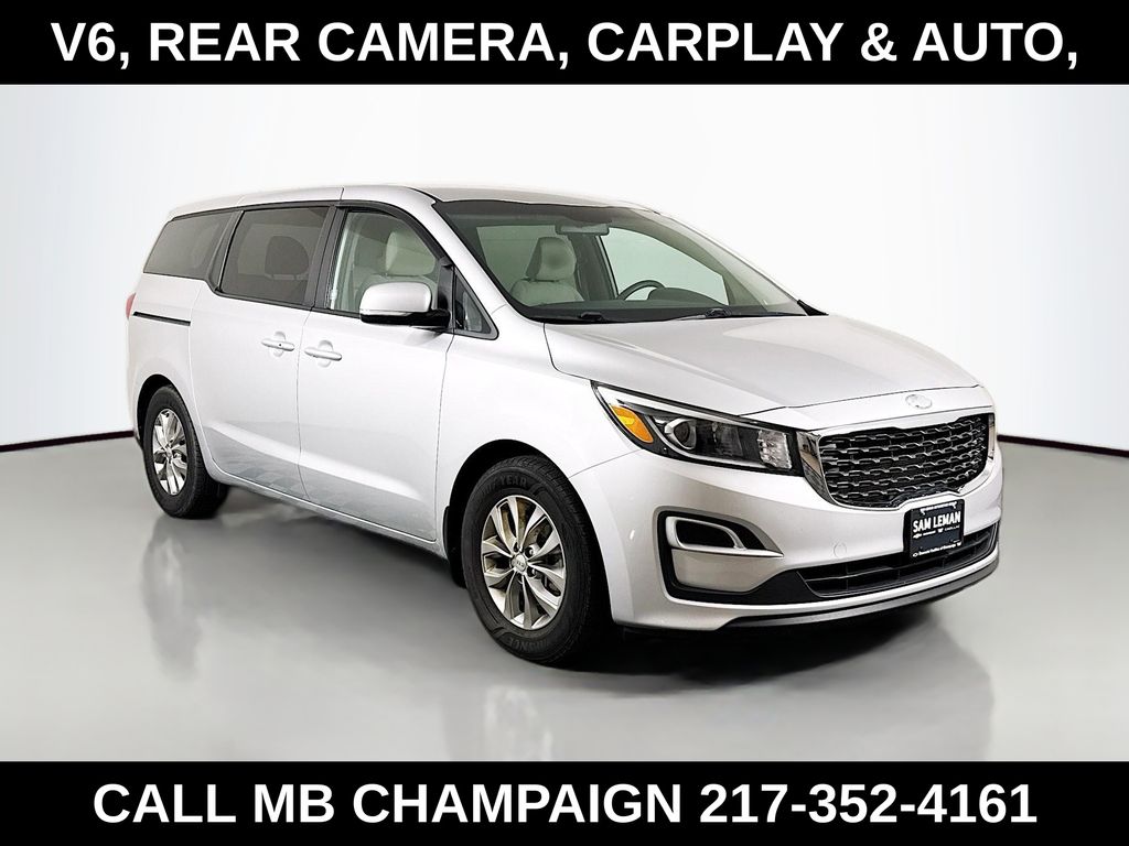 2019 Kia Sedona LX's photo