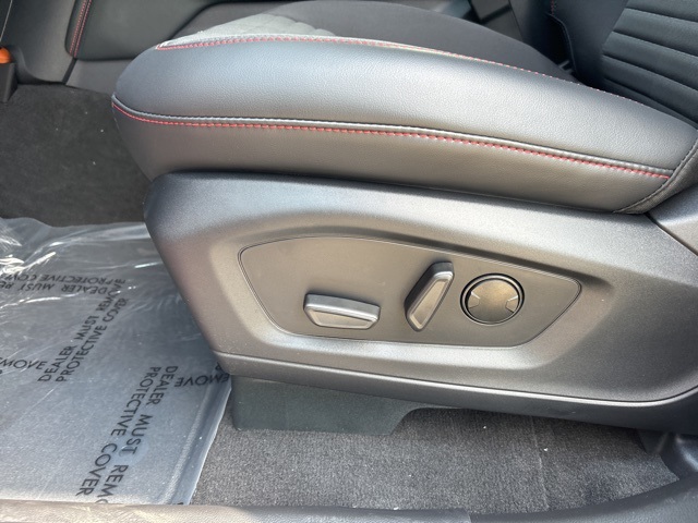 2025 Ford Explorer ST-Line photo 11