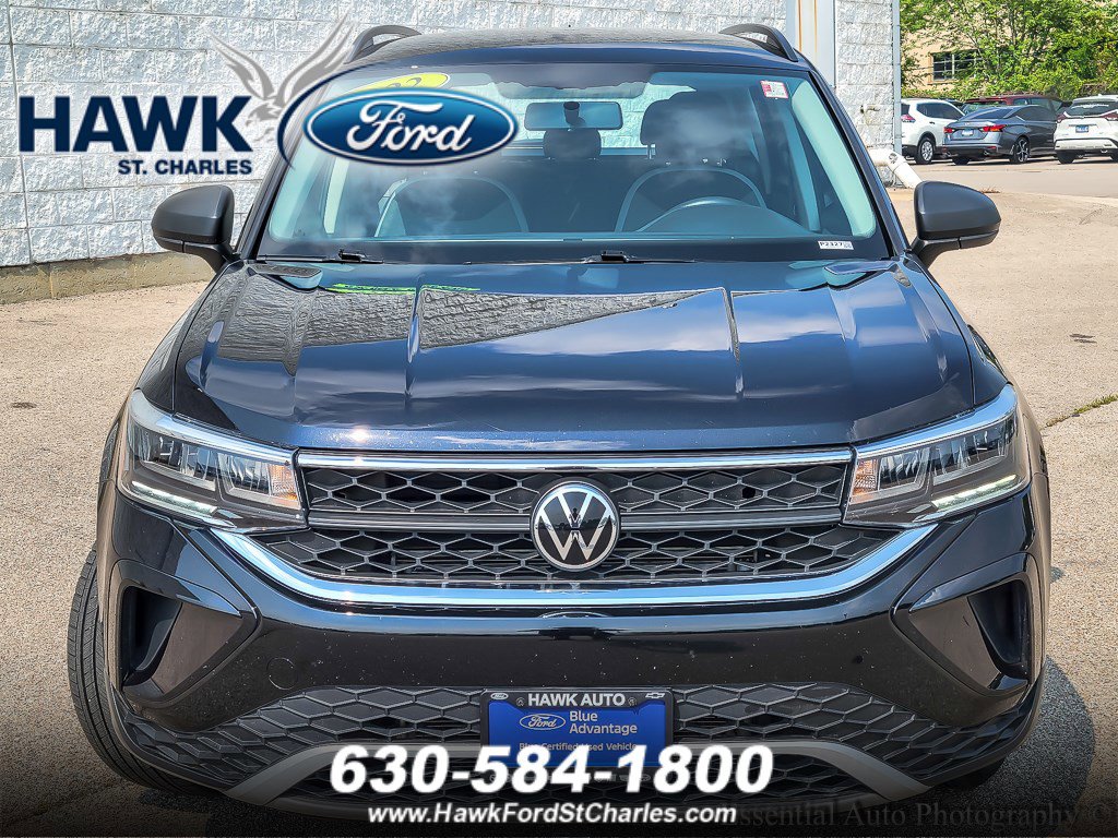 2022 Volkswagen Taos S photo 2