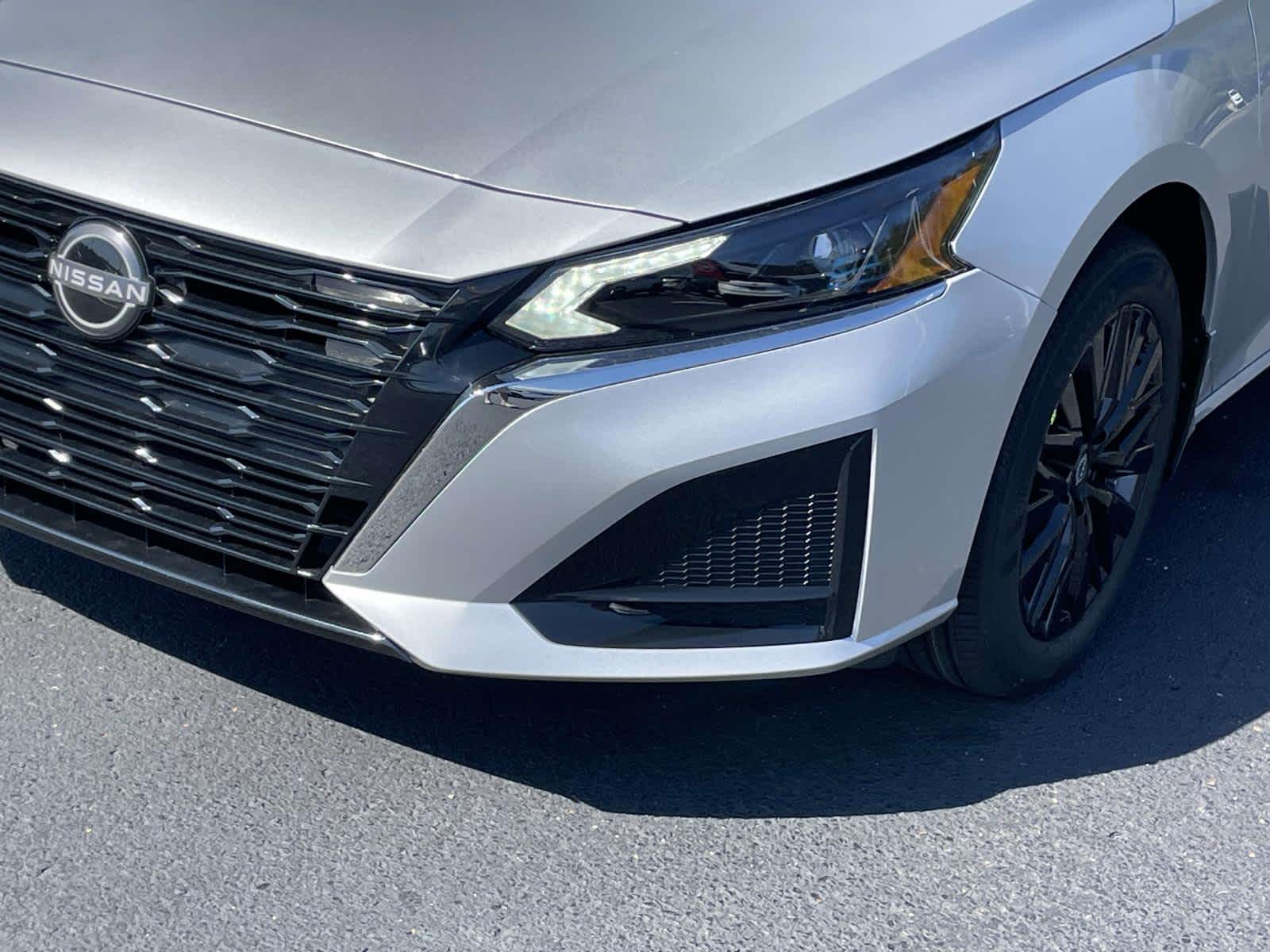 2025 Nissan Altima 2.5 SV photo 9